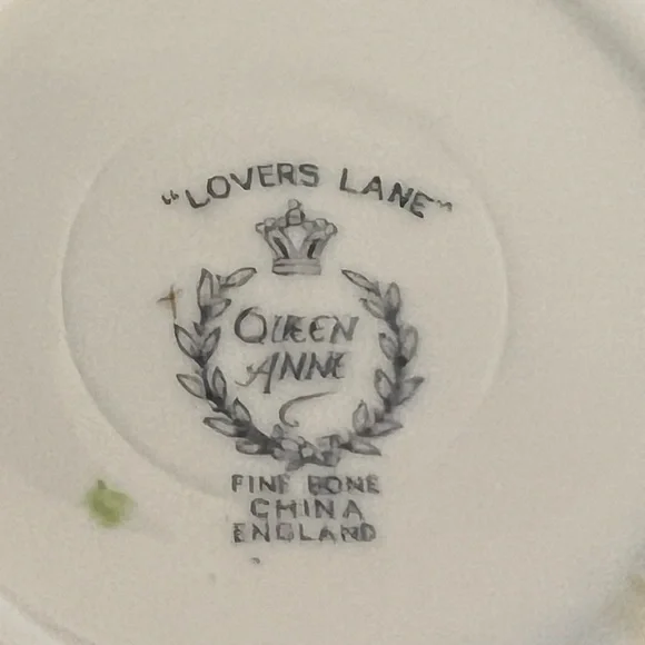 Queen Anne “Lovers Lane” fine bone china made in England - Picture 7 of 8